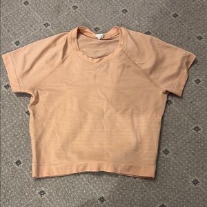 Lululemon tshirt swiftly tech